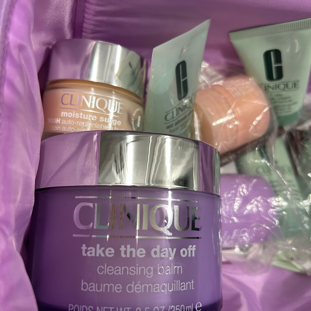 Clinique bundle - Picture 2 of 6
